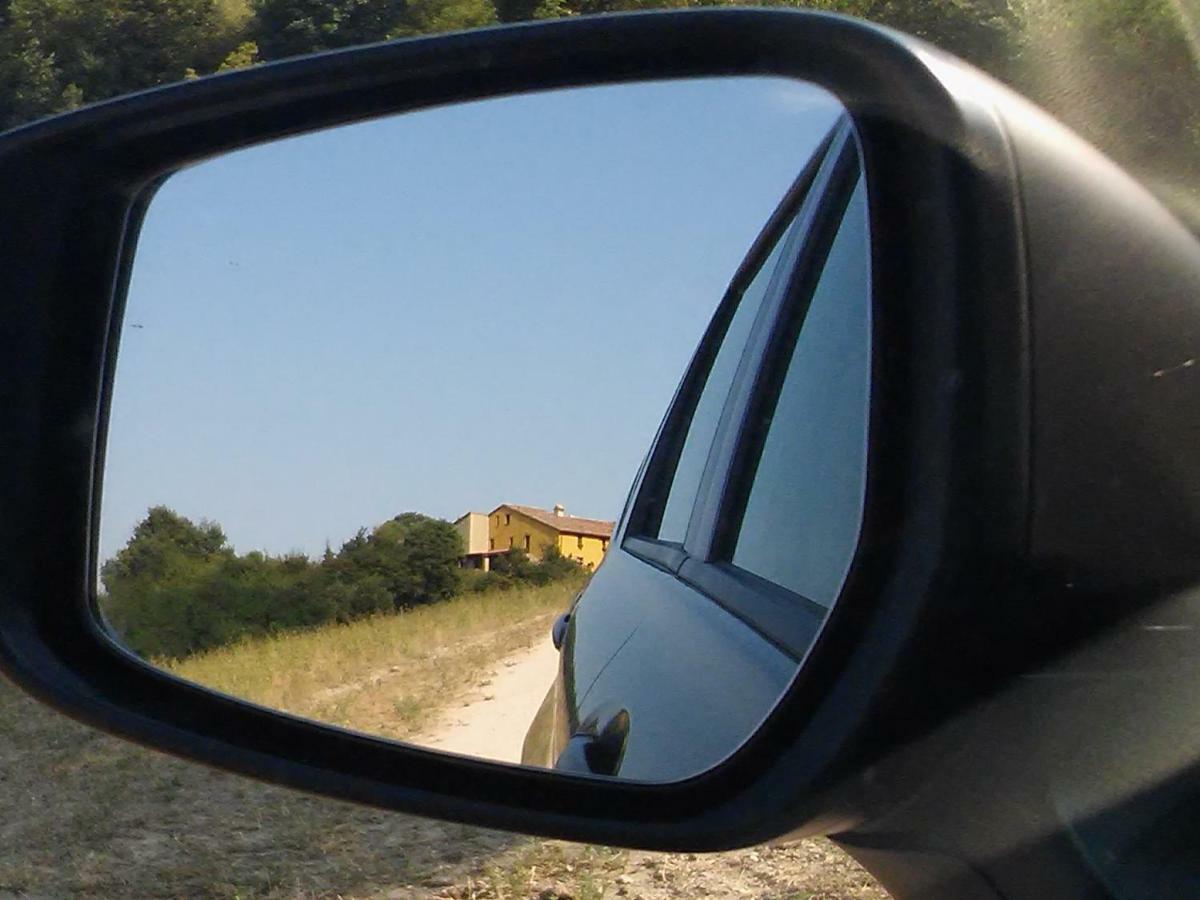 Girfalco Country House Urbino Bagian luar foto