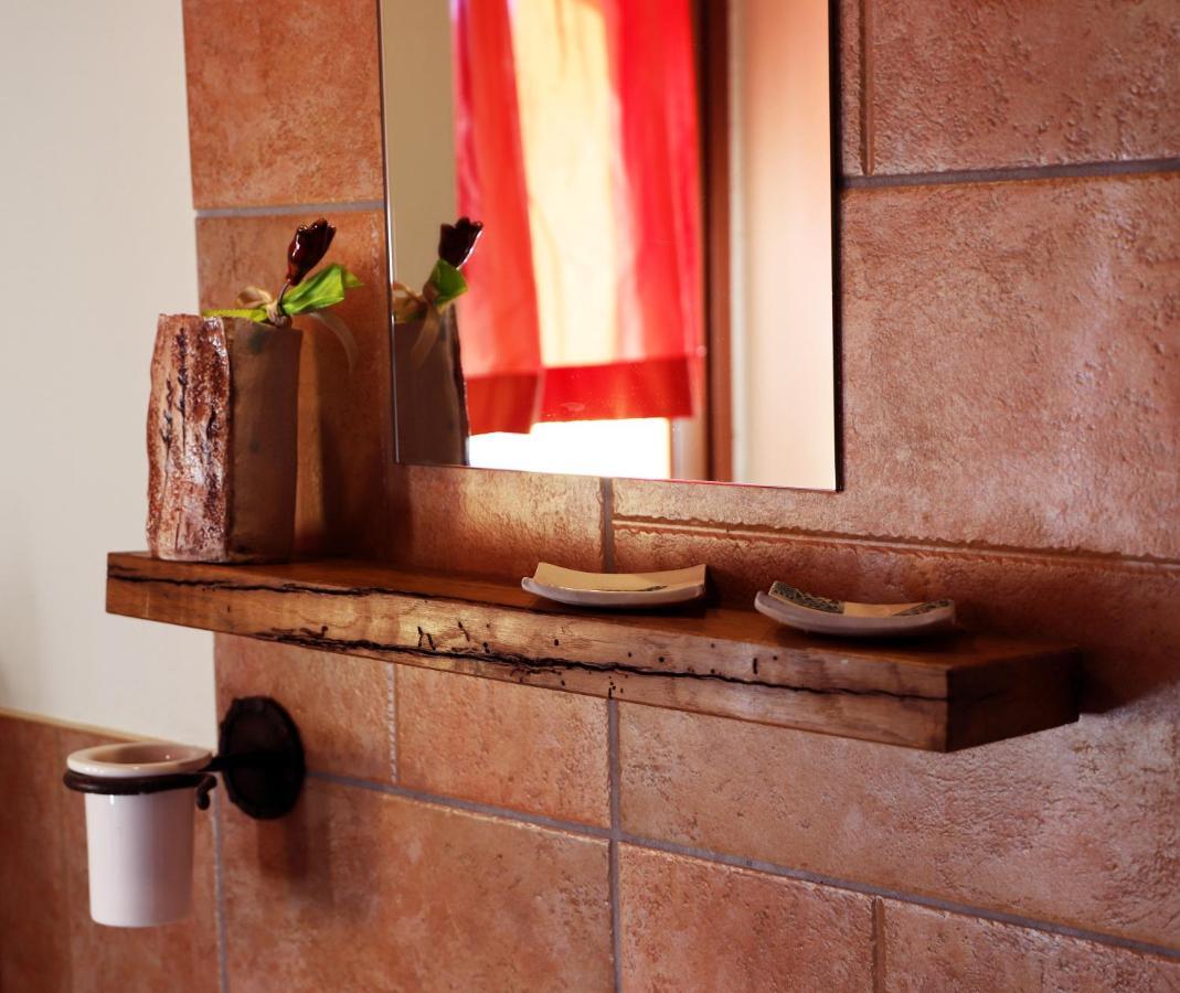 Girfalco Country House Urbino Bagian luar foto